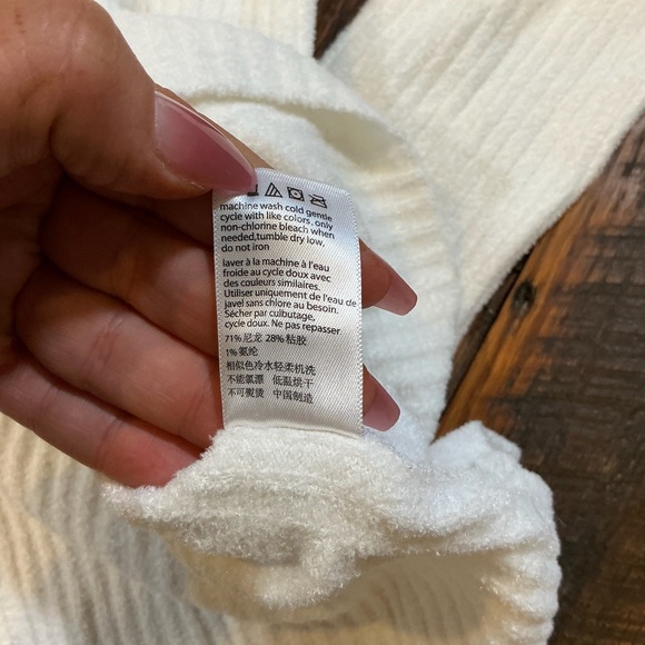 Barefoot Dreams CozyChic Ultra Lite Hoodie Women’s Size S | White Ribbed - Picture 8 of 8